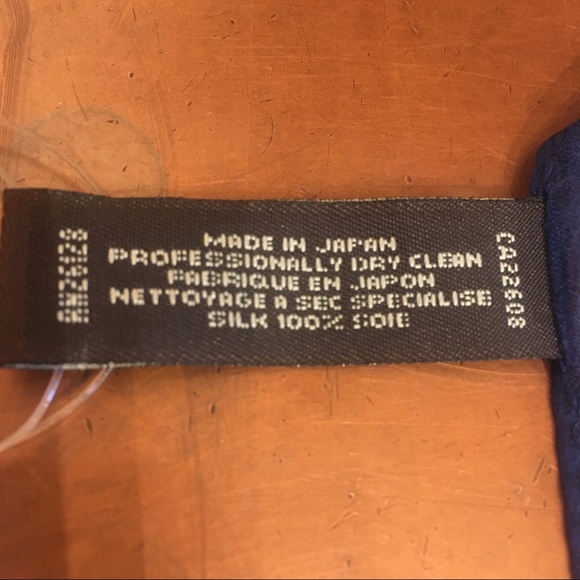 🌲COACH SILK CHIFFON SCARF WITH TAGS🌲 - Picture 5 of 6